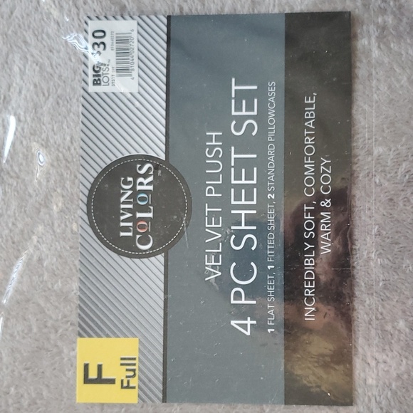 Vevet plush sheet set! - Picture 2 of 4